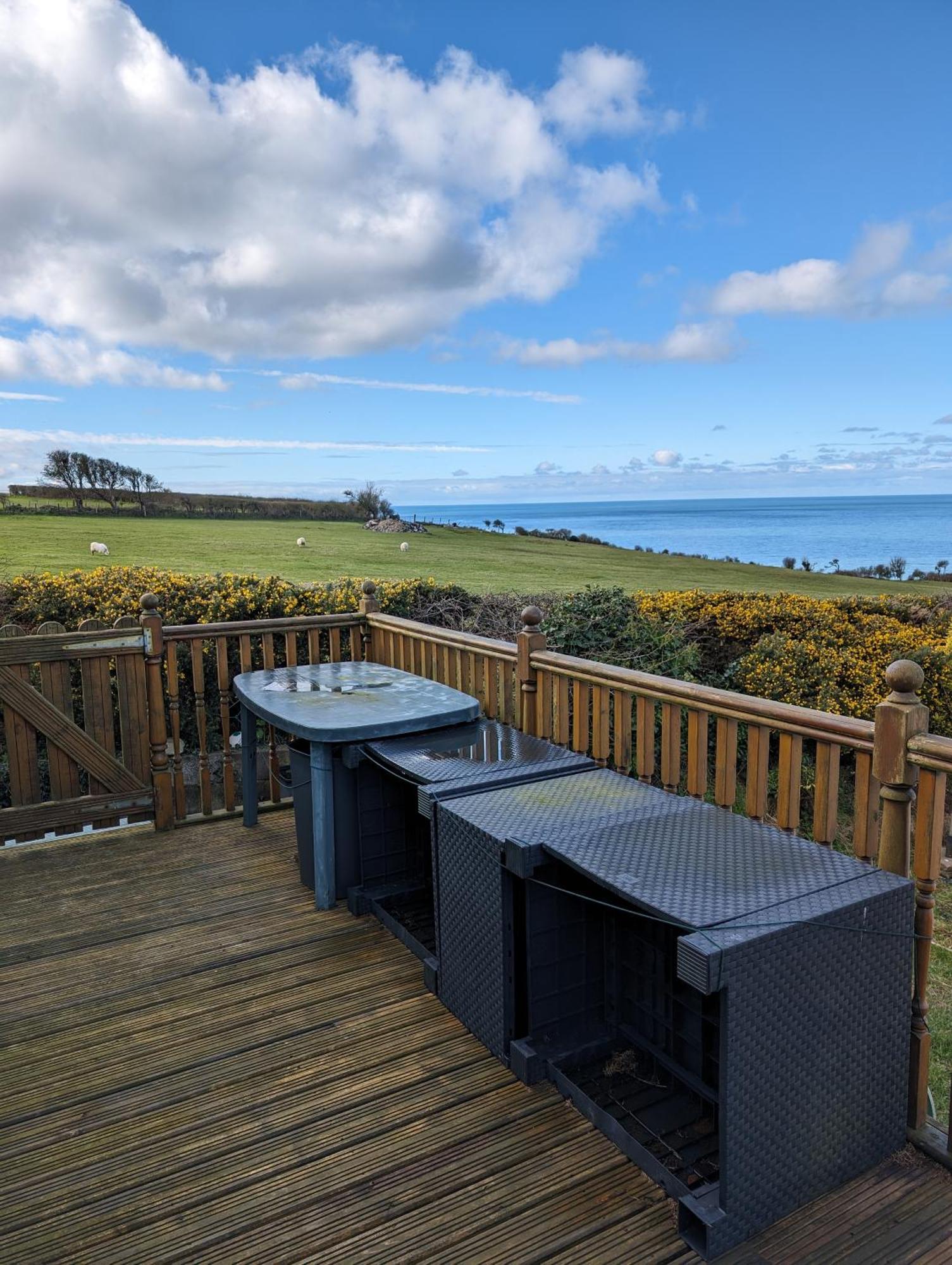 Villa 64 Wide Horizon Aberaeron Exterior foto